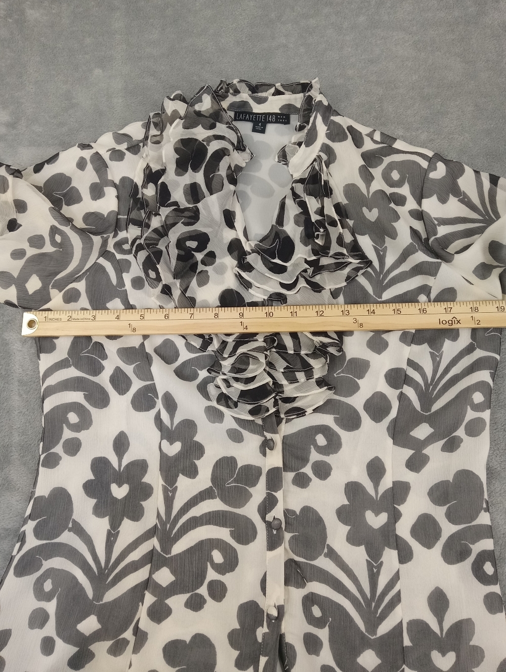 Lafayette 148 Gray & White Floral Ruffle Short-Sleeve Blouse Size 4 - Picture 9 of 11